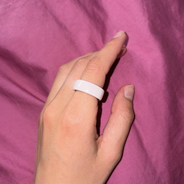 Oura Ring Gen 4 - Petal, Size 6, Ceramic
