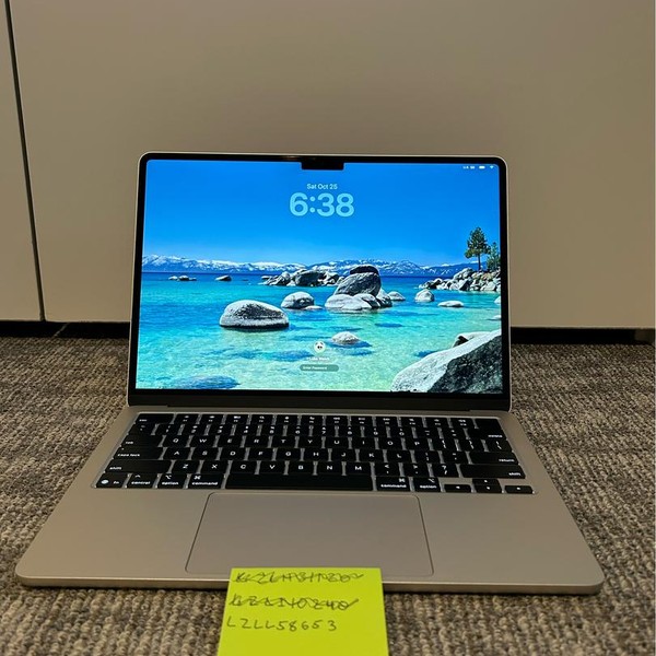 MacBook Air 2025 (M4) - 13 inch - 256 GB, Starlight, 16 GB, Apple M4