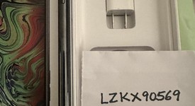 Good
													Apple iPhone Xs Max - Unlocked, Gray, 64 GB, A1921, photo 3 of 12