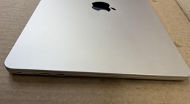 Mint
													MacBook Air 2024 (M3) - 13" - Apple M3, Starlight, 256 GB, 8 GB, 8-core GPU, photo 5 of 9