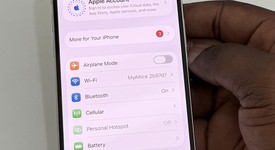 Good
													Apple iPhone 14 Pro - Unlocked, Silver, 128 GB, A2650, photo 4 of 11