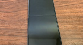 Good
													Samsung Galaxy Z Flip4 5G - Unlocked, Blue, 128 GB, 8 GB, SM-F721U1, photo 2 of 3