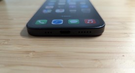 Good
													Apple iPhone 16 - AT&T, Black, 128 GB, A3081, photo 3 of 9