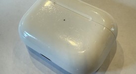 Used
													Apple AirPods Pro 1st Gen - Wireless Case, photo 2 of 8