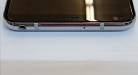 Good
													LG V30 - Verizon, Silver, 64 GB, VS996, photo 5 of 11