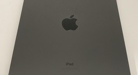 Good
													Apple iPad Pro 11" 2018 - Unlocked, Gray, 256 GB, A2013, photo 4 of 5