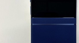 Mint
													Motorola Razr (2025) - Unlocked, Blue, 256 GB, 8 GB, photo 2 of 9