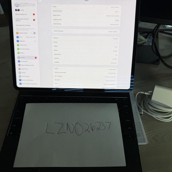 Apple iPad Pro 13 inch (M4) 2024 - Unlocked, 512 GB, Black, 8 GB, A2926, Standard Glass