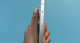 Good
													Apple iPhone 13 - Unlocked, Starlight, 128 GB, A2482, photo 4 of 7