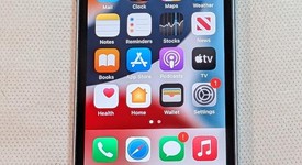 Good
													Apple iPhone SE 1st Gen 2016 - Unlocked, Grey, 64 GB, A1662, photo 1 of 5