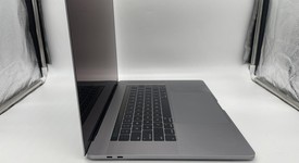 Fair
													MacBook Pro 2016 (With Touch Bar) - 15" - Gray, 512 GB, 16 GB, photo 4 of 5