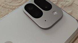 Mint
													Google Pixel 9 Pro Fold - Unlocked, Porcelain, 512 GB, GGH2X, photo 4 of 18