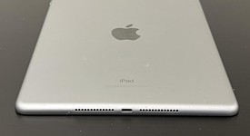 Fair
													Apple iPad 5th Gen - Wi-Fi, Gray, 128 GB, A1822, photo 5 of 8