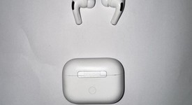 Used
													Apple AirPods Pro 2 - Lightning, photo 3 of 7