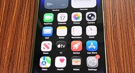 Good
													Apple iPhone 14 Pro - Unlocked, Silver, 256 GB, A2650, photo 2 of 9