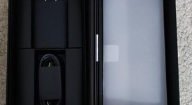 Mint
													Motorola Edge Plus (2023) - Unlocked, Black, 512 GB, 8 GB, photo 4 of 8