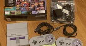 Mint
													Nintendo Super NES Classic, photo 2 of 2