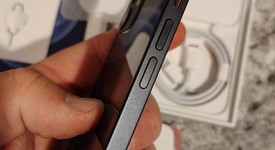 Mint
													Apple iPhone 12 Mini - Straight Talk, Black, 64 GB, A2176, photo 6 of 6