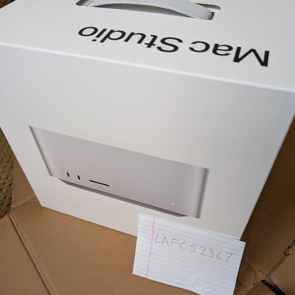Mac Studio 2025 - 2 TB, 256 GB, Apple M3 Ultra 28-core