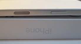 Mint
													Apple iPhone 16 - Verizon, White, 128 GB, A3081, photo 4 of 12
