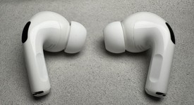 Used
													Apple AirPods Pro 2 - USB-C, photo 5 of 14
