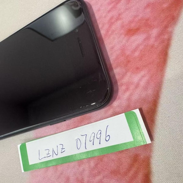 Apple iPhone SE 2nd Gen 2020 - Unlocked, 64 GB, Black, A2275