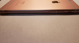 Good
													Apple iPhone 6S - Metro by T-Mobile, Rose Gold, 32 GB, A1633, photo 1 of 10
