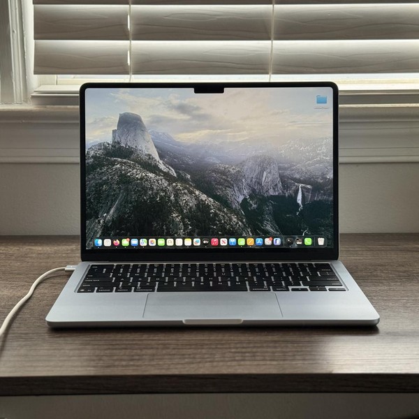 MacBook Air 2025 (M4) - 13 inch - 256 GB, Sky Blue, 16 GB, Apple M4