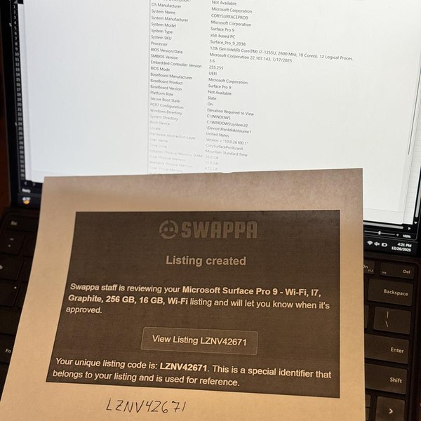 Microsoft Surface Pro 9 - Wi-Fi, 256 GB, Graphite, 16 GB, Intel Core i7, Wi-Fi