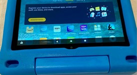 Good
													Amazon Fire 8 Kids Edition 2020 - Wi-Fi, Blue, 32 GB, photo 3 of 9