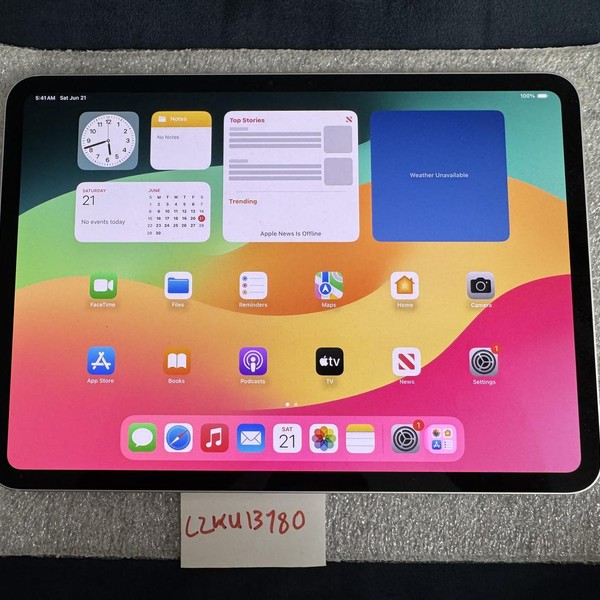 Apple iPad Pro 11 inch (M4) 2024 - Wi-Fi, 256 GB, Silver, 8 GB, A2836, Standard Glass