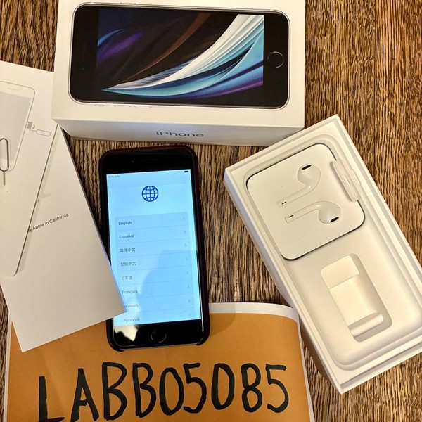 Apple iPhone SE 2nd Gen 2020 - AT&T, White, 64 GB, A2275