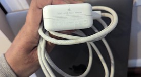 Good
													MacBook Air 2020 - 13" - I5, Gold, 256 GB, 8 GB, photo 2 of 7