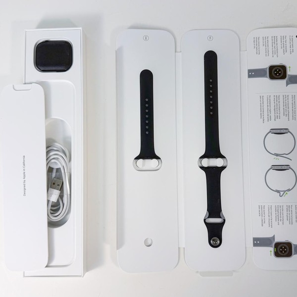 Apple Watch Series 7 41mm - Black, A2473 - GPS, Titanium