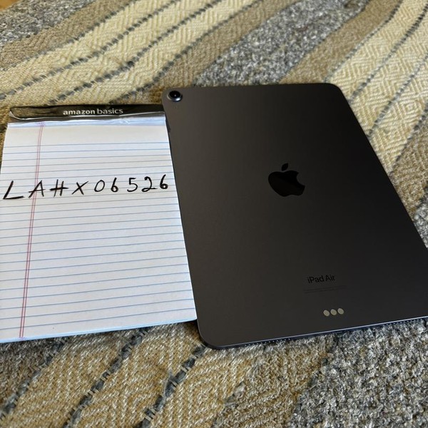 Apple iPad Air (5th Gen) - Wi-Fi, 64 GB, Purple, A2588