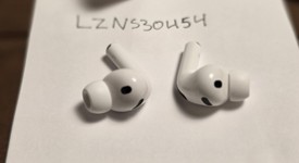 Used
													Apple AirPods Pro 3, photo 2 of 3