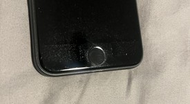 Good
													Apple iPhone SE 2nd Gen 2020 - Unlocked, Black, 128 GB, A2275, photo 3 of 7