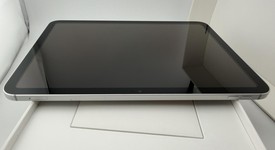 Mint
													Apple iPad 10th Gen - Unlocked, Silver, 64 GB, A2757, photo 4 of 13