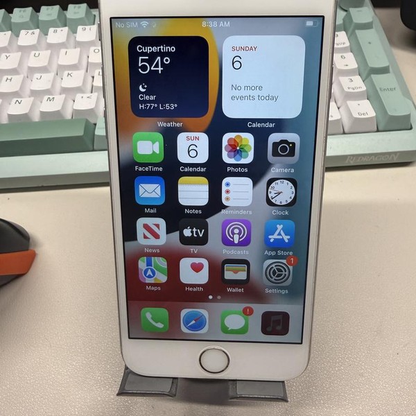 Apple iPhone 6S - Unlocked, 32 GB, Grey, A1688