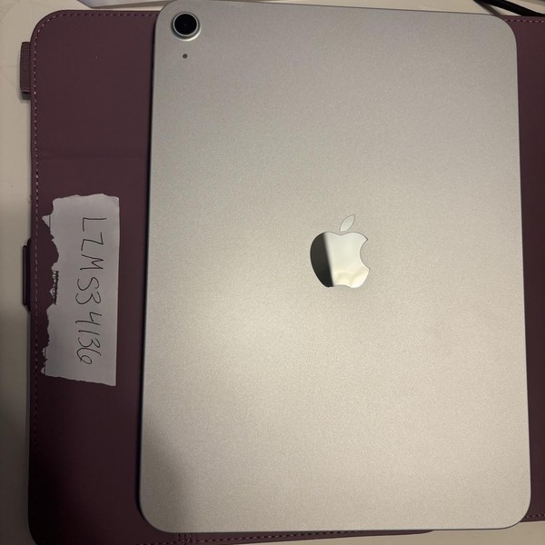 Apple iPad 11th Gen - Wi-Fi, 128 GB, Silver, A3354