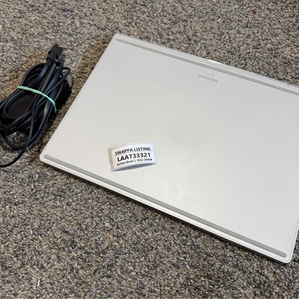Microsoft Surface Book 2 13.5 inch - 256 GB, 8 GB, Intel Core i5