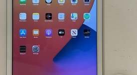 Good
													Apple iPad 5th Gen - Unlocked, Silver, 128 GB, A1823, photo 3 of 3