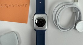 Mint
													Apple Watch Series 10 42mm - Unlocked, Silver, A3001 - Cellular, Aluminum, photo 4 of 5