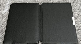 Mint
													Amazon Kindle Paperwhite - Amazon, Black, 2 GB, photo 2 of 7