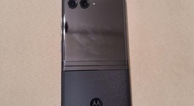 Mint
													Motorola Razr Plus (2023) - Spectrum, Black, 256 GB, 8 GB, photo 4 of 8