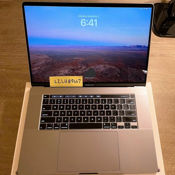 MacBook Pro 2019 - 16 inch - 1 TB, Gray, 32 GB, Intel Core i9
