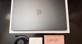 Mint
													MacBook Pro Late 2023 (M3) - 16" - Apple M3 Max 14-core, Silver, 2 TB, 96 GB, 30-core GPU, photo 3 of 11