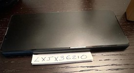 Mint
													Sony Xperia 1 V - Unlocked, Black, 256 GB, 12 GB, photo 3 of 8