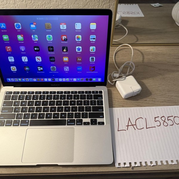 MacBook Air 2020 - 13 inch - 512 GB, Silver, 8 GB, Apple M1