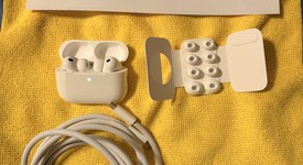 Used
													Apple AirPods Pro 3, photo 1 of 6